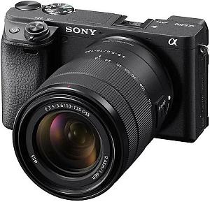 Камера Sony A6400 + объектив 18–135 мм EU