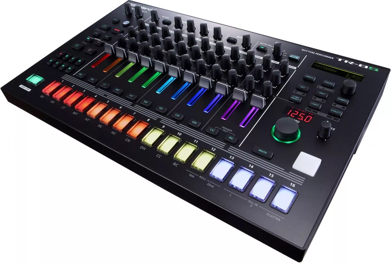 Купить Драм-машина Roland Aira TR-8S EU в Москве по выгодной стоимости в  интернет магазине | Каприоника